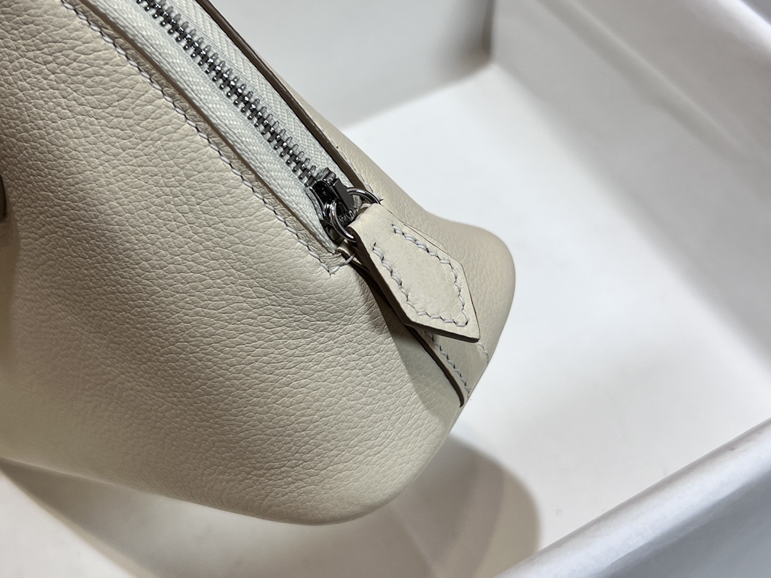 Hermes Bolide 1923 Mini Handbag Shoulder Bag In White Evercolor Leather